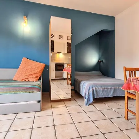 아파트 Confortable A Avec Terrasse Et Jardin - 20 M² *